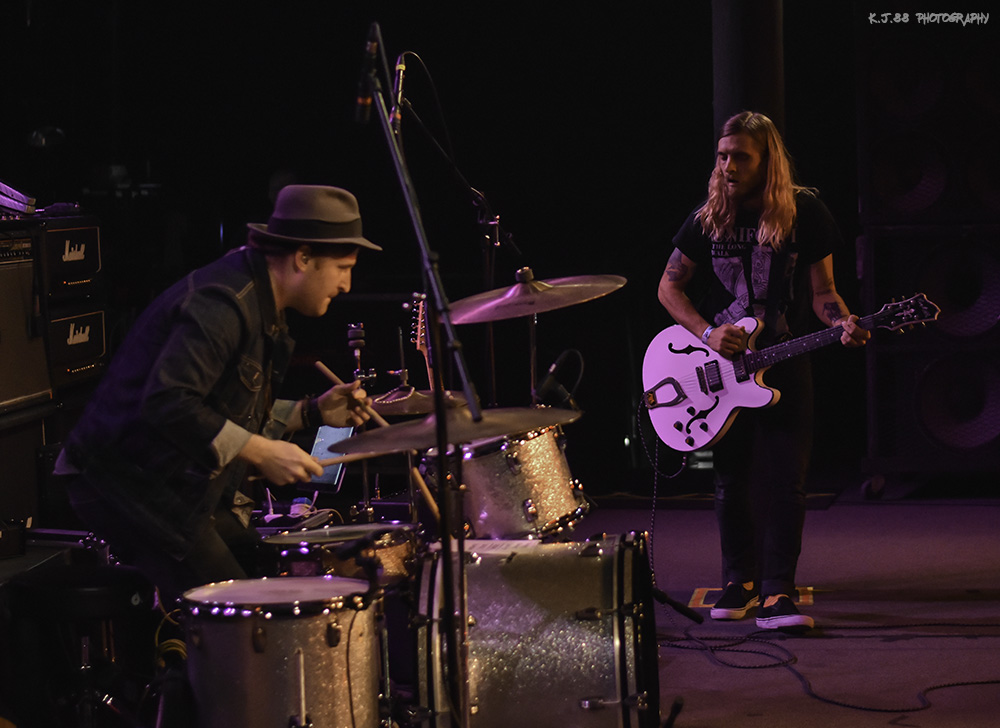 Max Fite, Roseland Theater, photo by Kevin Pettigrew