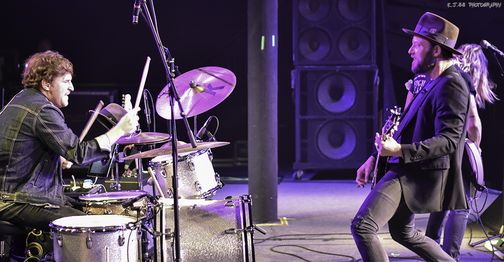 Max Fite, Roseland Theater, photo by Kevin Pettigrew