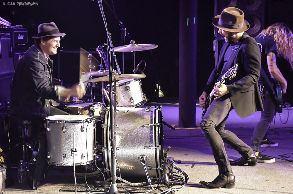 Max Fite, Roseland Theater, photo by Kevin Pettigrew