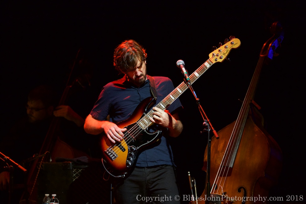 Gregory Alan Isakov, Oregon Symphony, Arlene Schnitzer Concert Hall, photo by John Alcala