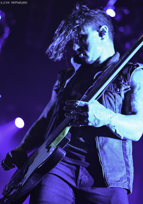 Shinedown, Veterans Memorial Coliseum, photo by Kevin Pettigrew