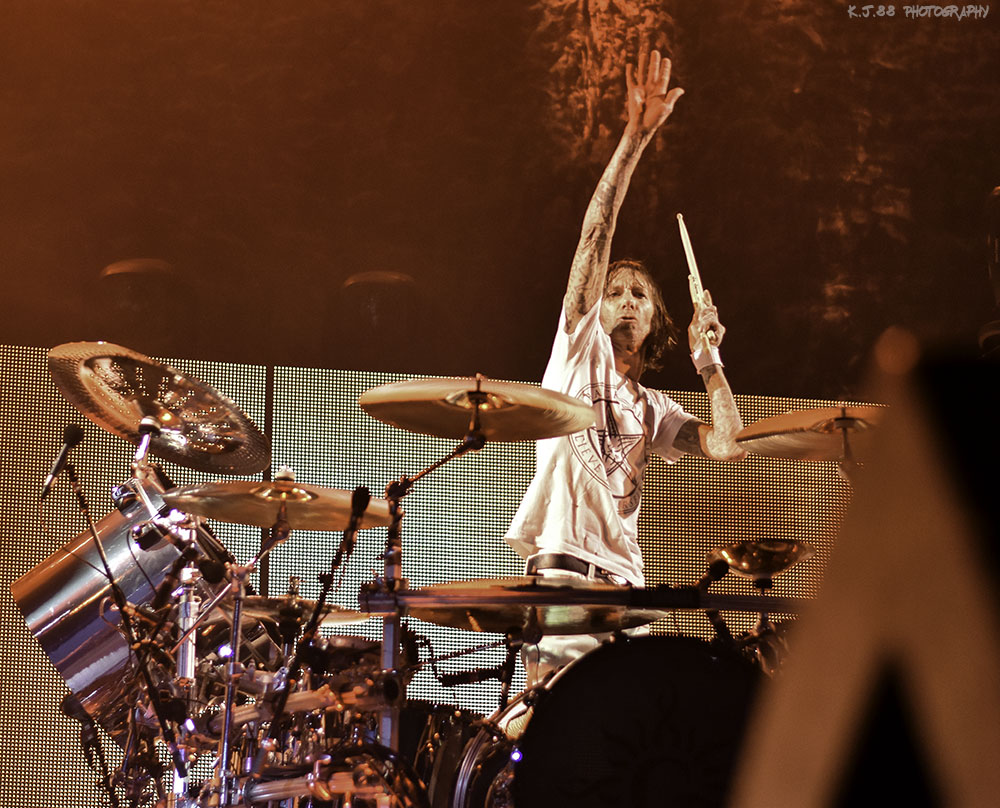 Godsmack, Veterans Memorial Coliseum, photo by Kevin Pettigrew