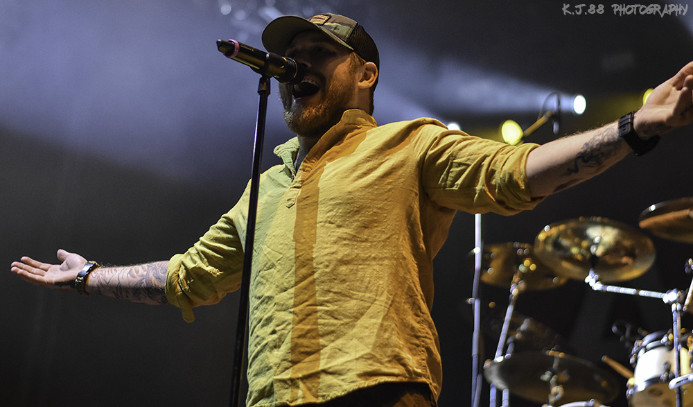 Asking Alexandria, Veterans Memorial Coliseum, photo by Kevin Pettigrew