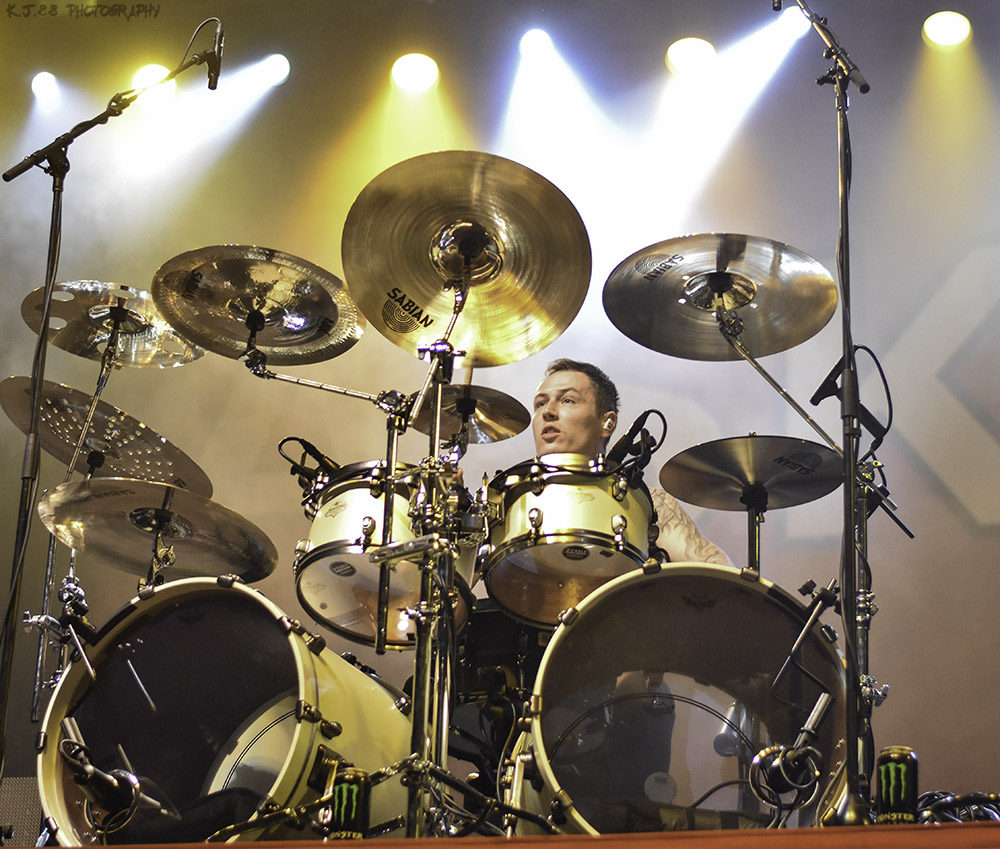 Asking Alexandria, Veterans Memorial Coliseum, photo by Kevin Pettigrew