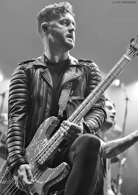 Asking Alexandria, Veterans Memorial Coliseum, photo by Kevin Pettigrew