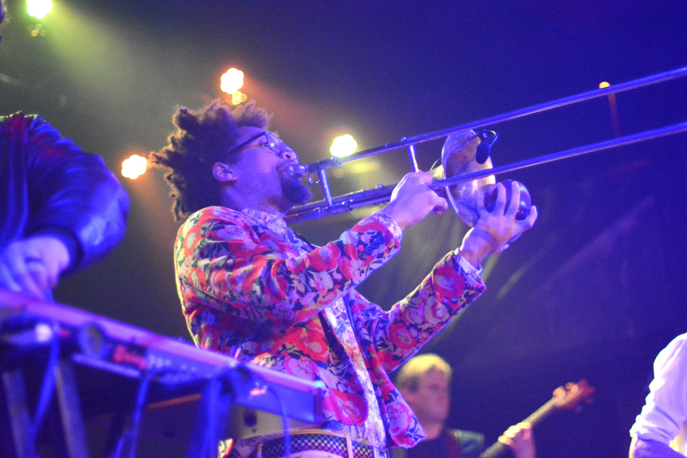 Cloud Six, Star Theater, photo by Brendon Quinn