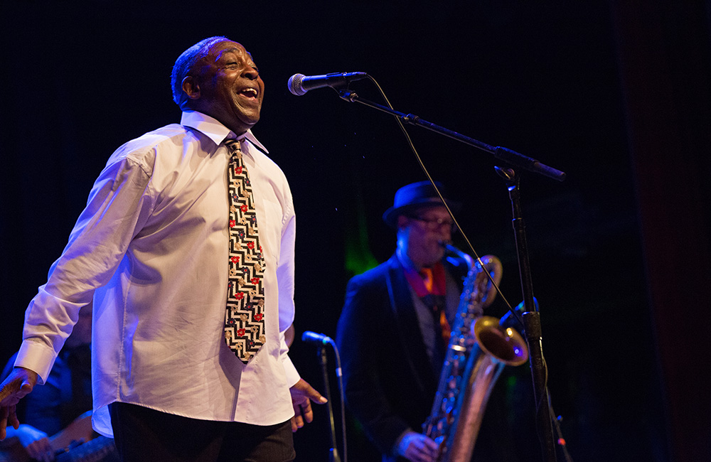 Ural Thomas & The Pain, Aladdin Theater, photo by Joe Duquette