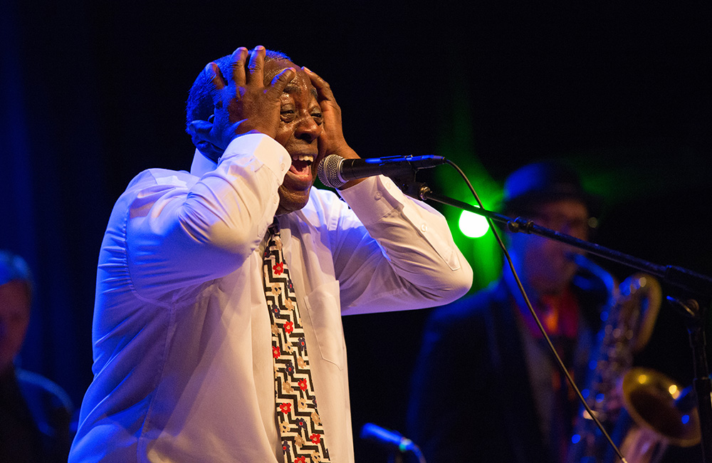 Ural Thomas & The Pain, Aladdin Theater, photo by Joe Duquette