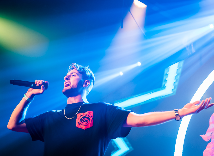 Paris Theatre [CLOSED], photo by Miguel Padilla