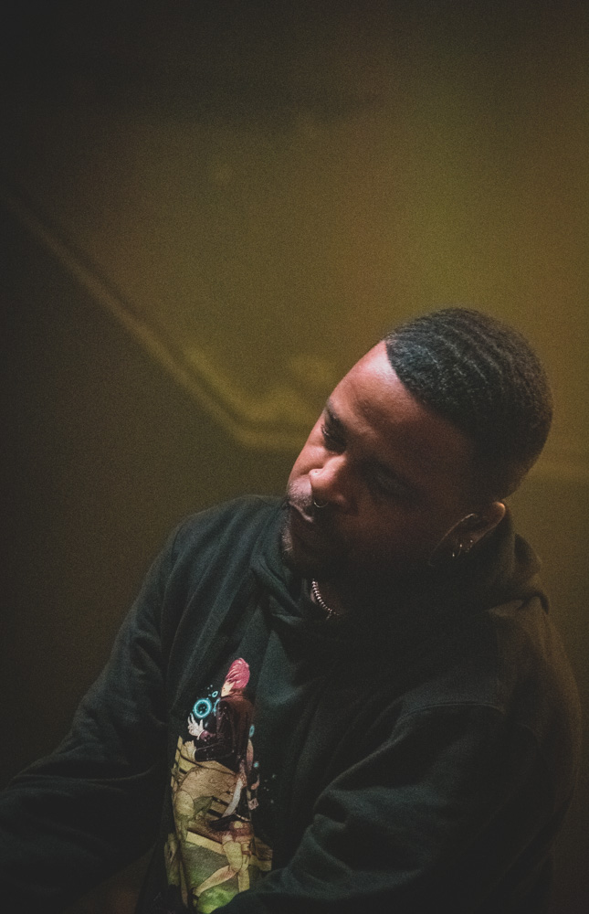 Azizi Gibson, Hawthorne Theatre, photo by Henry Ward