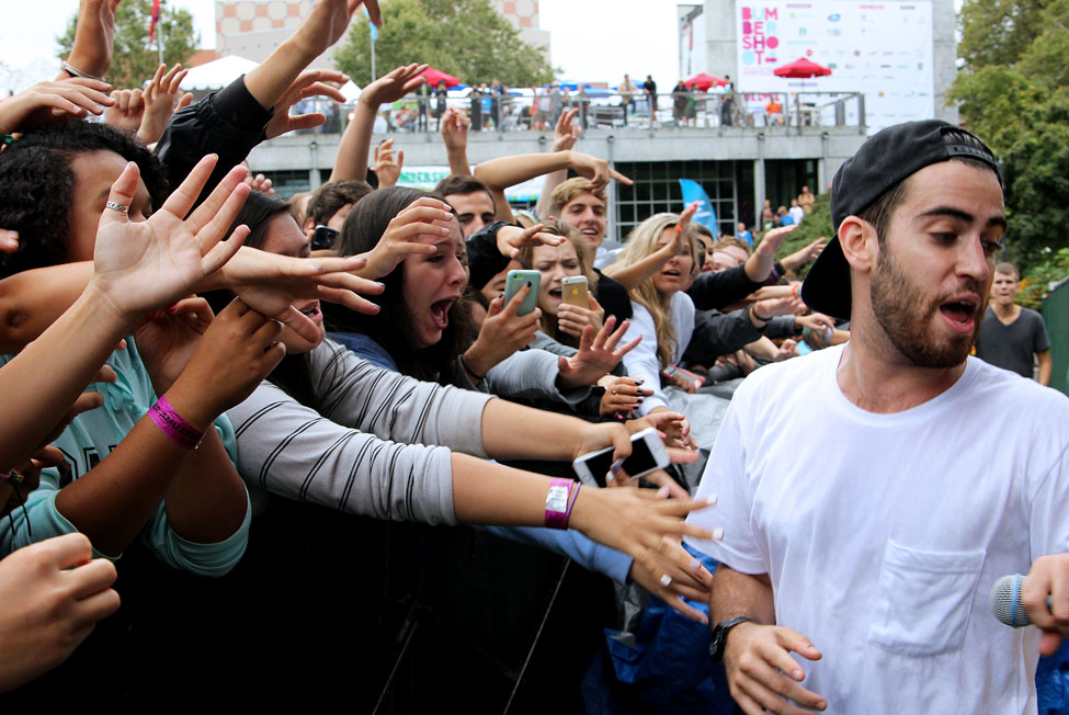 Sam Lachow, Bumbershoot, Seattle Center, photo by Christina Bay