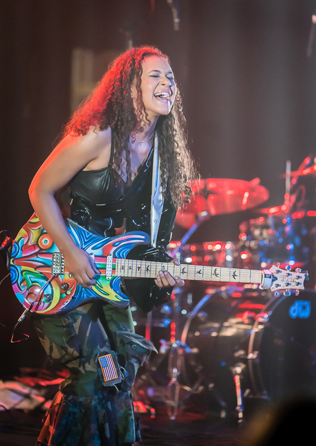 Francesca Simone, Revolution Hall, She Shreds Magazine, photo by Miguel Padilla