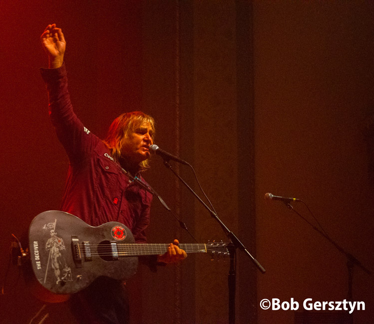 The Alarm, Aladdin Theater, photo by Bob Gersztyn