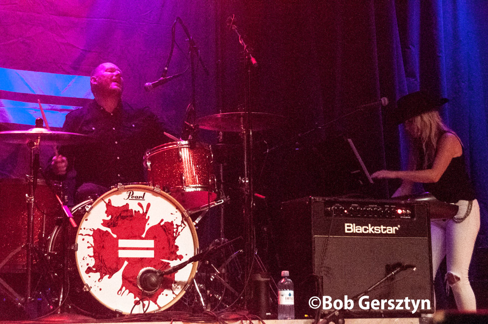 The Alarm, Aladdin Theater, photo by Bob Gersztyn