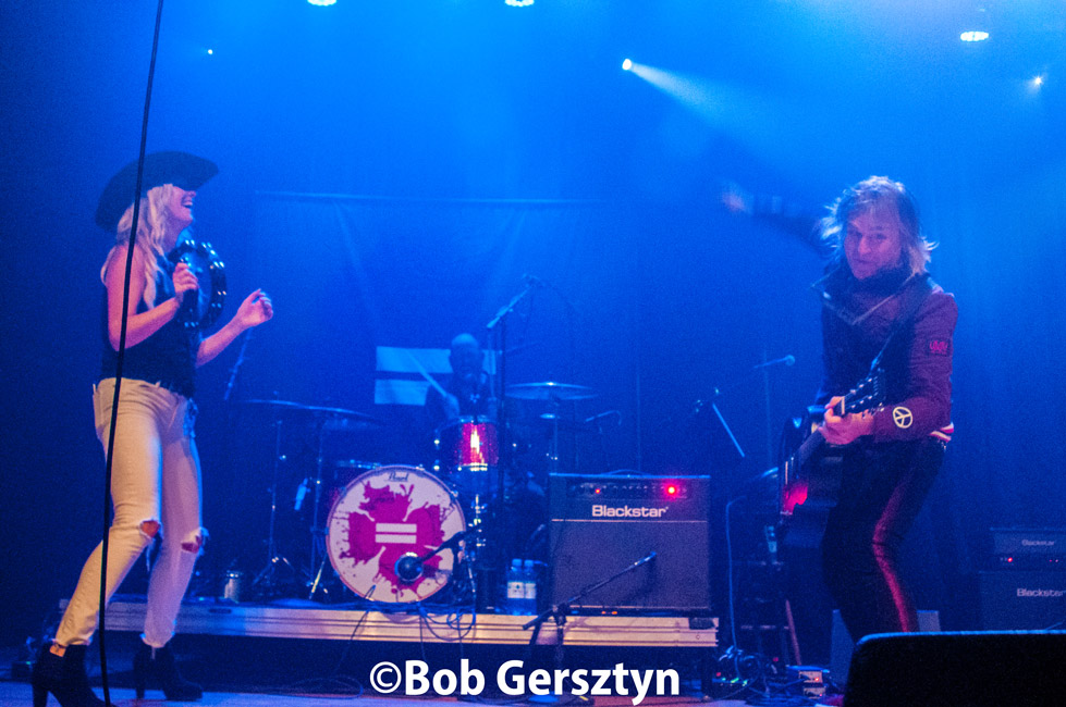 The Alarm, Aladdin Theater, photo by Bob Gersztyn