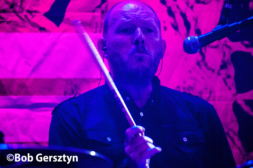 The Alarm, Aladdin Theater, photo by Bob Gersztyn