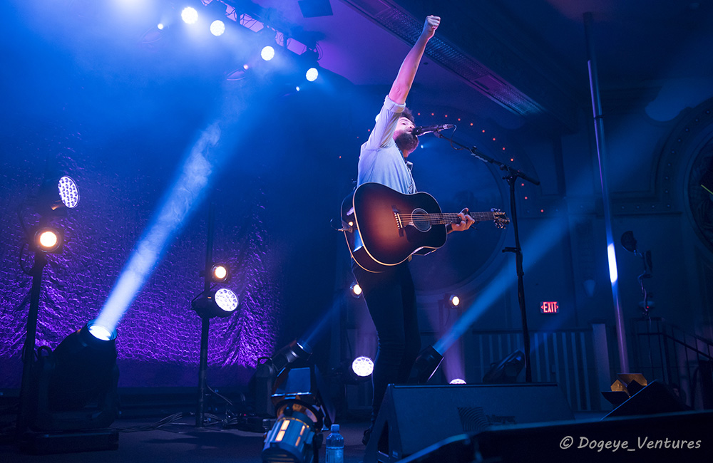 Passenger, Crystal Ballroom, photo by Ashley Strom