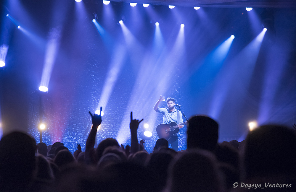 Passenger, Crystal Ballroom, photo by Ashley Strom