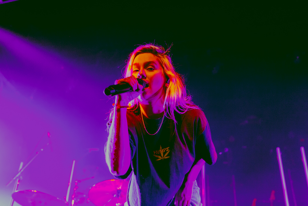 Carlie Hanson, Roseland Theater, photo by Sydnie Kobza