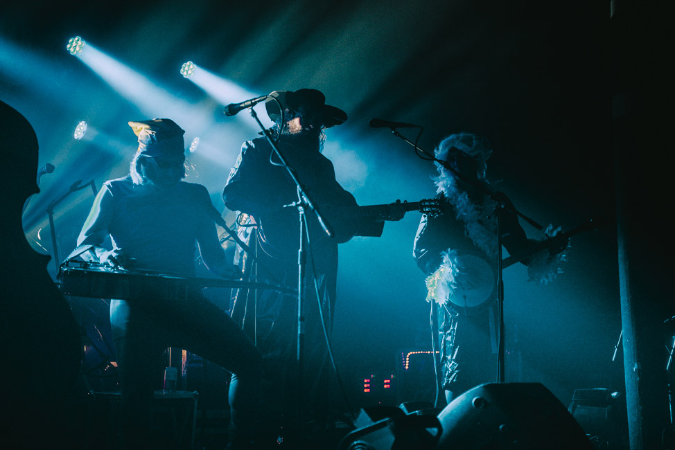 The Lil' Smokies, Roseland Theater, photo by Ignacio Quintana