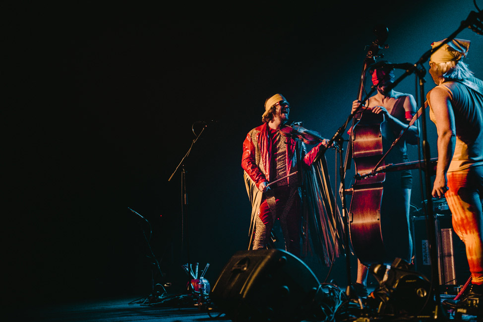 The Lil' Smokies, Roseland Theater, photo by Ignacio Quintana