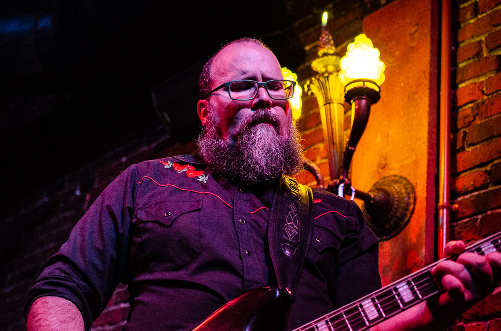 Vacilando, White Eagle Saloon, photo by Anne Barrett