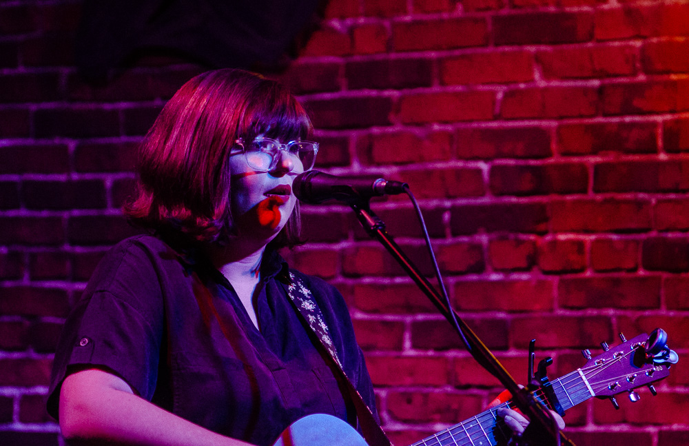 Whim, White Eagle Saloon, photo by Anne Barrett