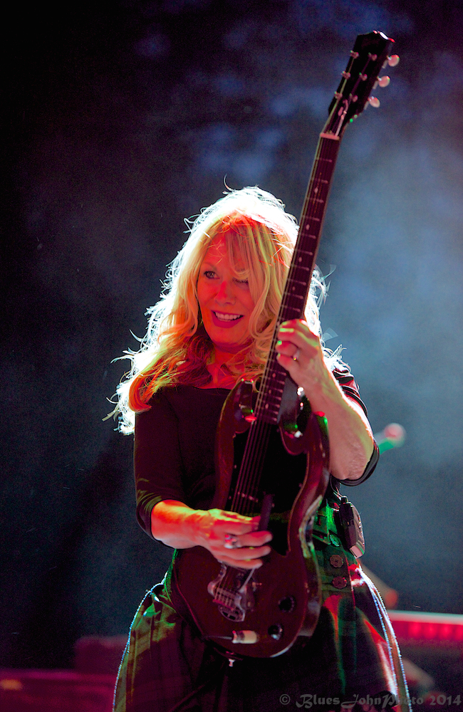 Heart, Edgefield Amphitheater, photo by John Alcala