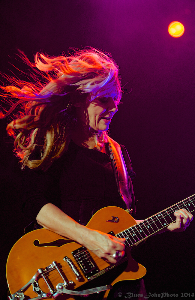 Heart, Edgefield Amphitheater, photo by John Alcala