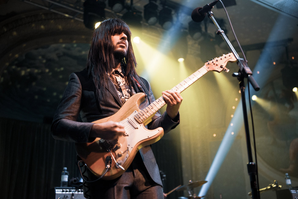 Khruangbin, Crystal Ballroom, photo by Ignacio Quintana