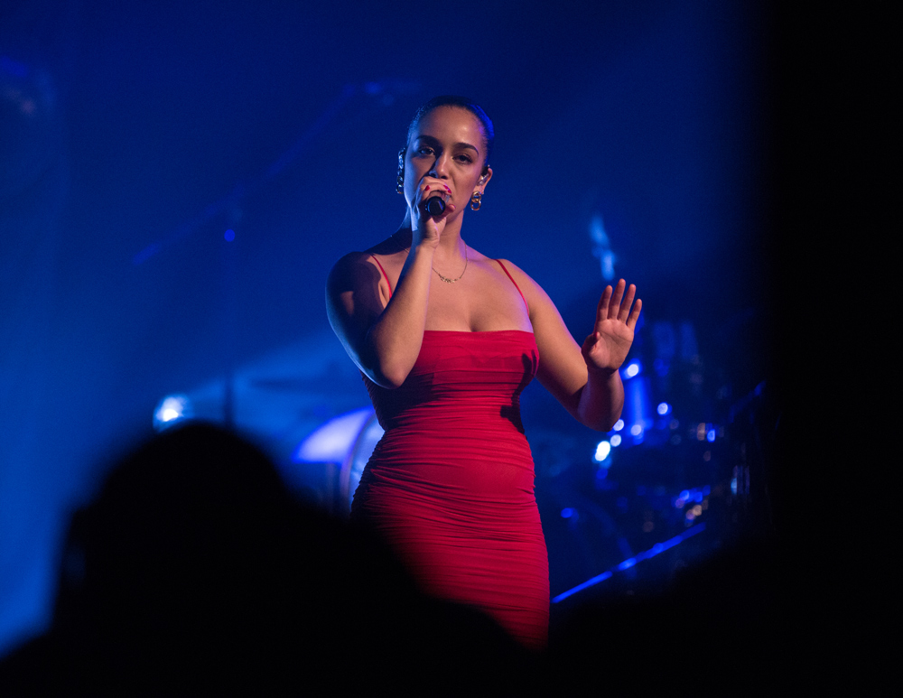 Jorja Smith, Roseland Theater, photo by Jensen Ocampo