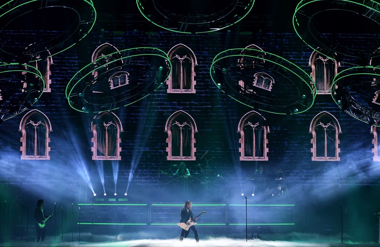 Trans-Siberian Orchestra, Moda Center, photo by Carmen Kintz