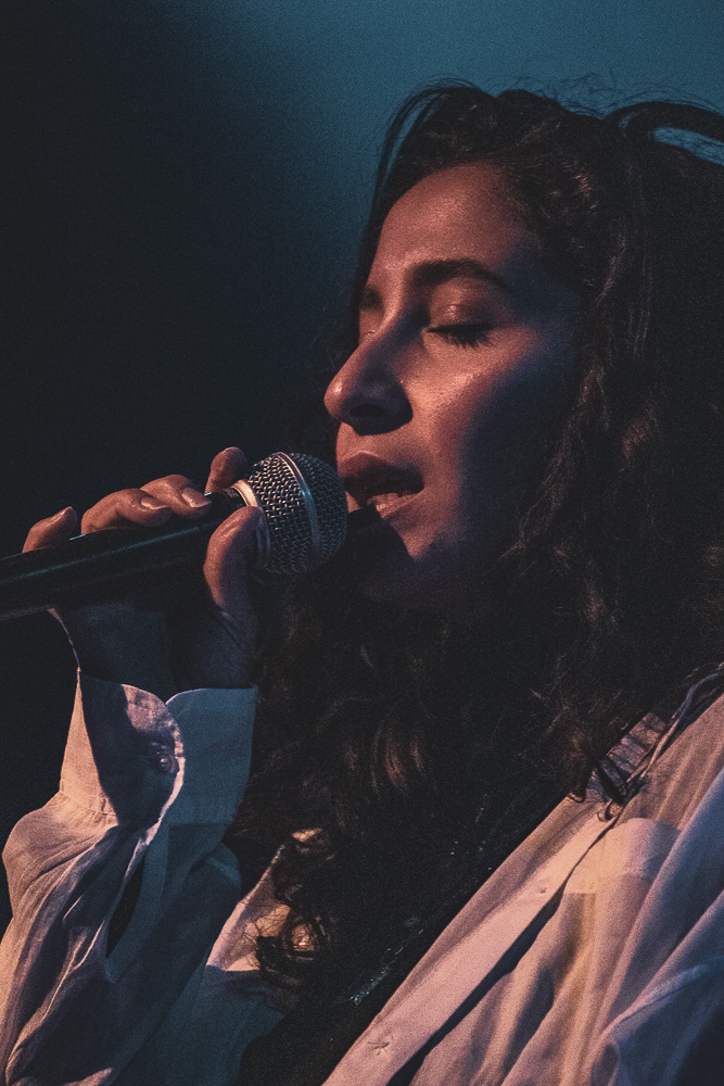 Wafia, Roseland Theater, photo by Henry Ward