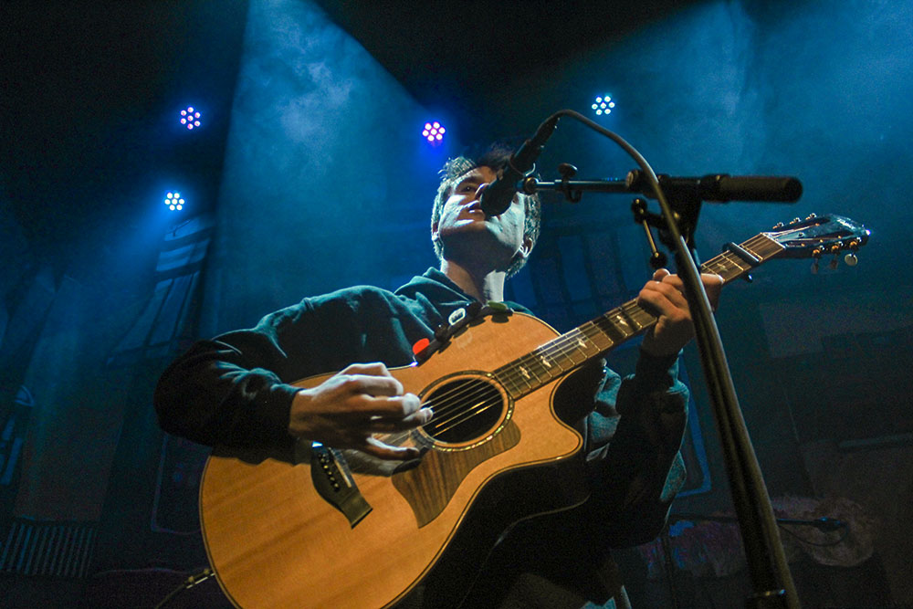Alec Benjamin, Holocene, photo by Emma Davis