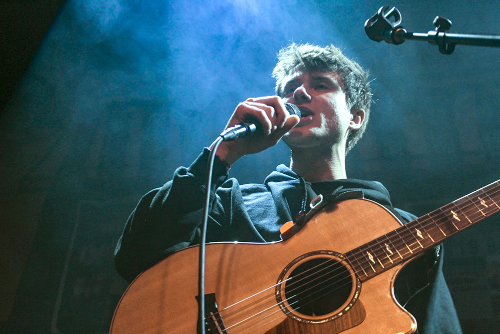 Alec Benjamin, Holocene, photo by Emma Davis