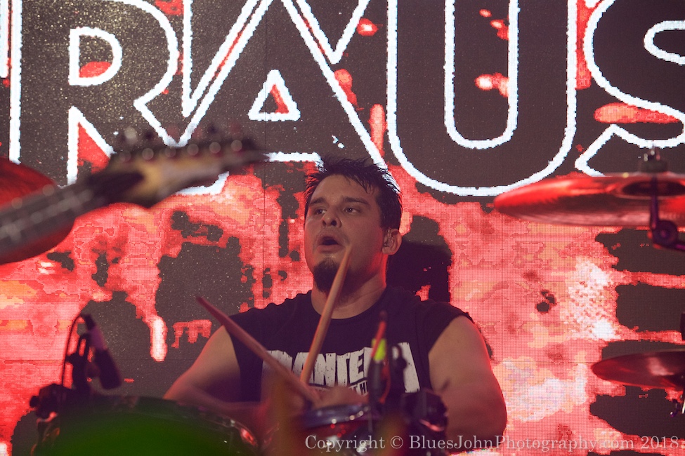 Nita Strauss, Paris Theatre [CLOSED], photo by John Alcala