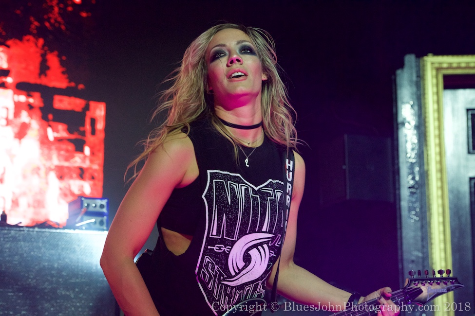 Nita Strauss, Paris Theatre [CLOSED], photo by John Alcala