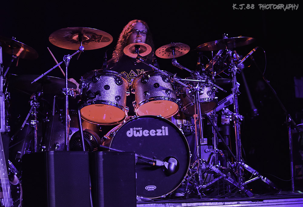 Dweezil Zappa, Roseland Theater, photo by Kevin Pettigrew