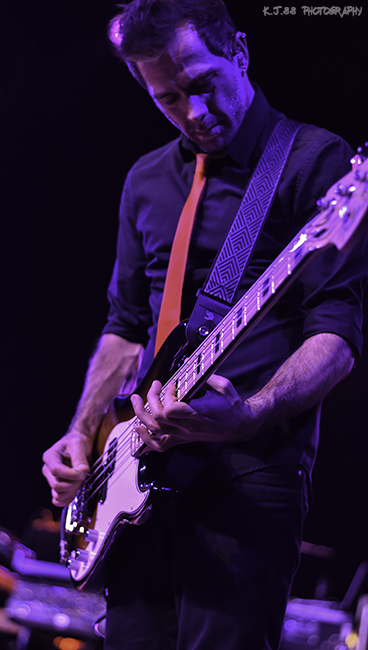 Dweezil Zappa, Roseland Theater, photo by Kevin Pettigrew