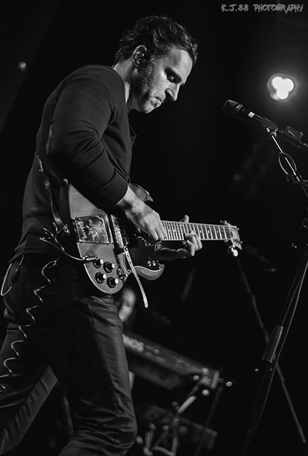 Dweezil Zappa, Roseland Theater, photo by Kevin Pettigrew