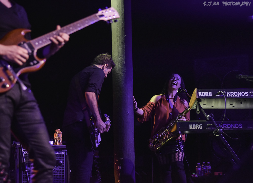 Dweezil Zappa, Roseland Theater, photo by Kevin Pettigrew
