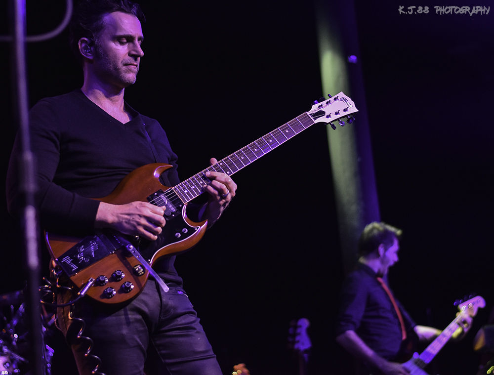Dweezil Zappa, Roseland Theater, photo by Kevin Pettigrew