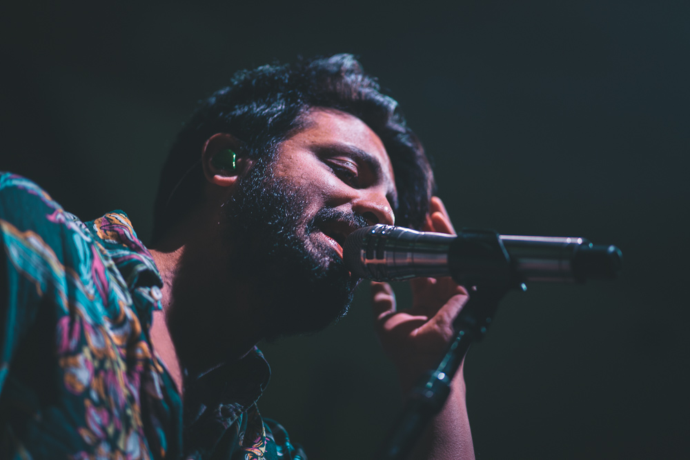 Young the Giant, Crystal Ballroom, 94.7 FM, photo by Andrew Wallner