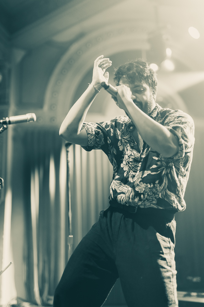 Young the Giant, Crystal Ballroom, 94.7 FM, photo by Andrew Wallner