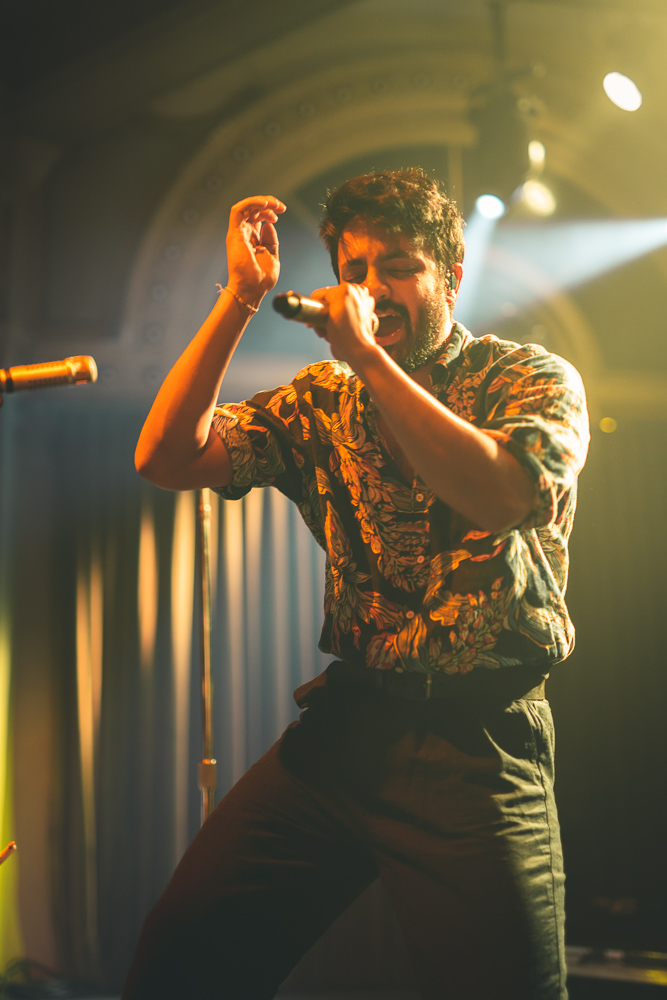 Young the Giant, Crystal Ballroom, 94.7 FM, photo by Andrew Wallner