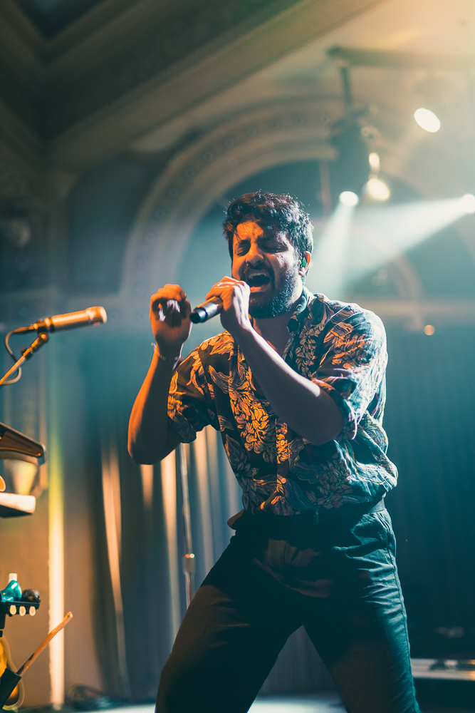 Young the Giant, Crystal Ballroom, 94.7 FM, photo by Andrew Wallner