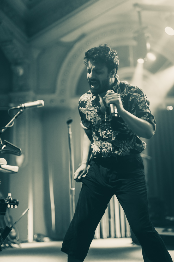 Young the Giant, Crystal Ballroom, 94.7 FM, photo by Andrew Wallner