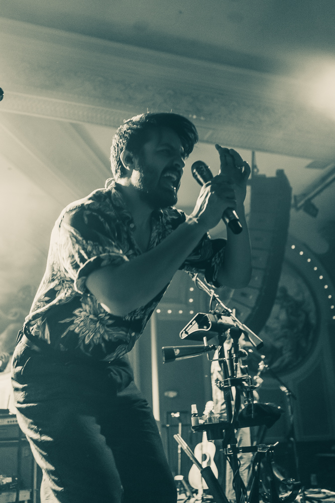 Young the Giant, Crystal Ballroom, 94.7 FM, photo by Andrew Wallner