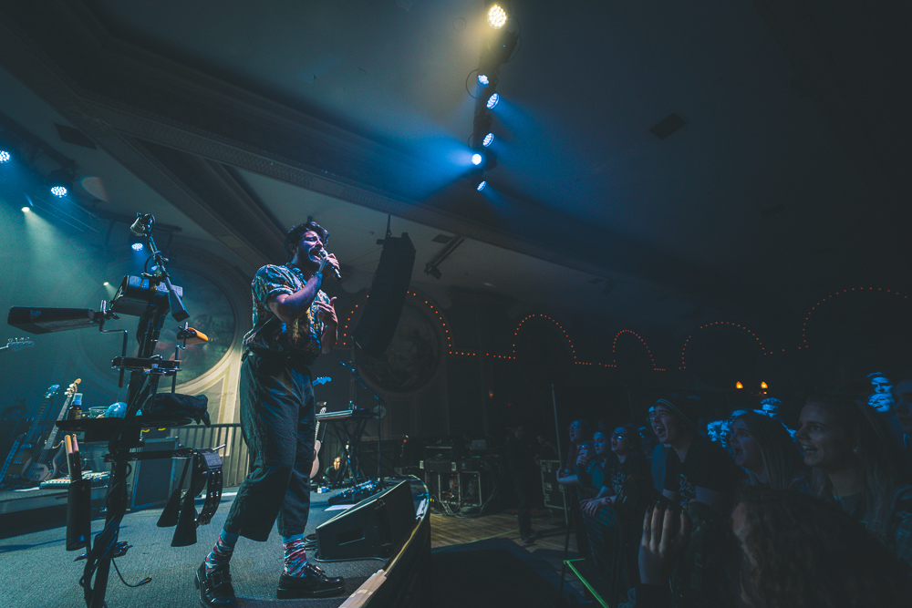 Young the Giant, Crystal Ballroom, 94.7 FM, photo by Andrew Wallner